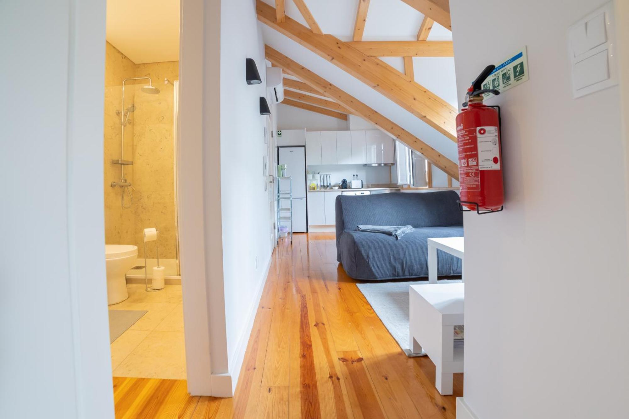 Golden Place - Cacilhas Apartment